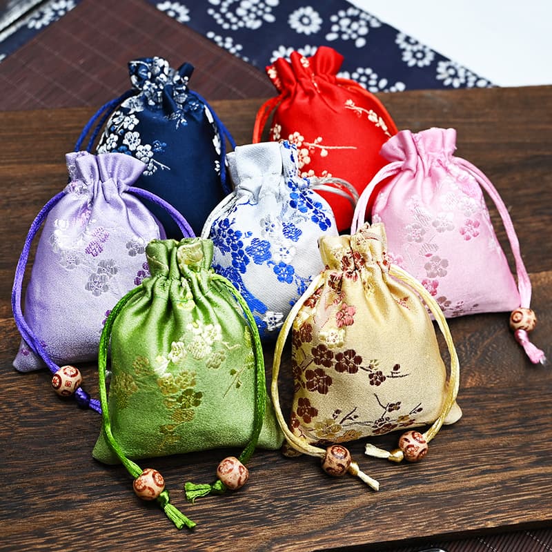 Elegant antique double-layer embroidered brocade drawstring pouch, scented, moth-proof, for jewelry, wedding gifts, festival packaging, wholesale