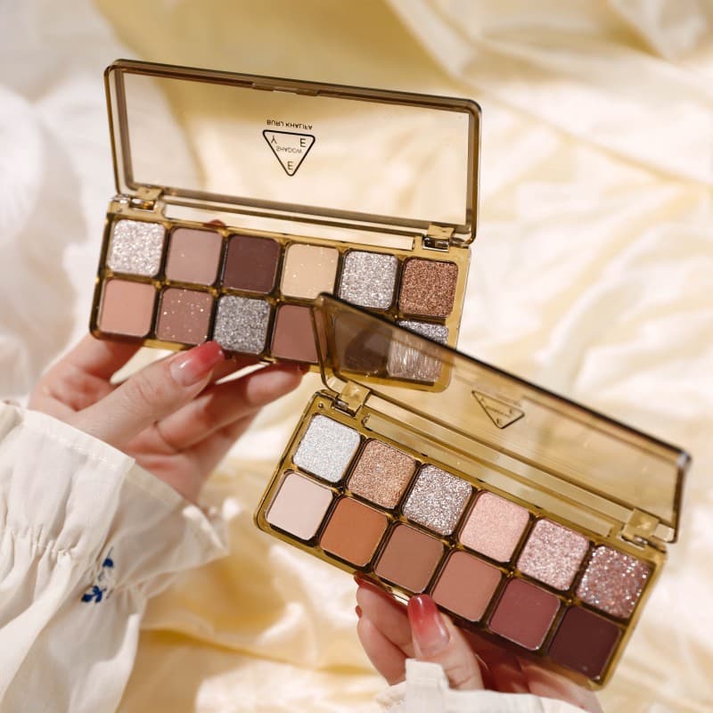 Jaded Huang'e New Concrete 12-color Eyeshadow Palette Matte Pearl Earth Tones Cold Tea Brown Affordable Eyeshadow