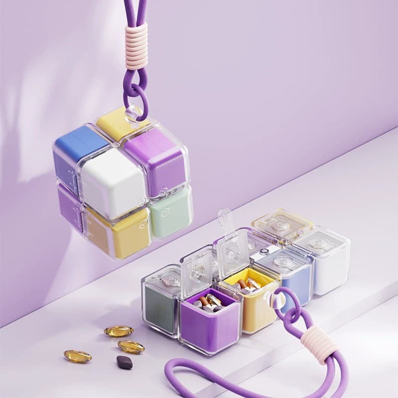 Cross-border Amazon new product Rubik Cube Pill Box Keychain Rubik Cube Pill Box Keychain