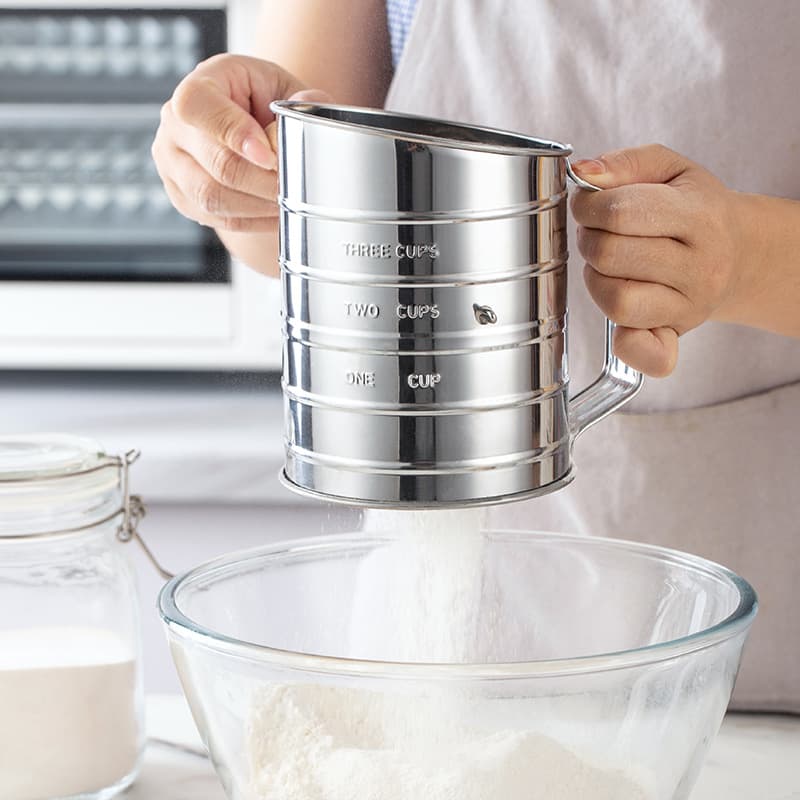 Hand-cranked stainless steel flour sifter, handheld baking large cup-style semi-automatic with scale, filter flour mesh sieve
