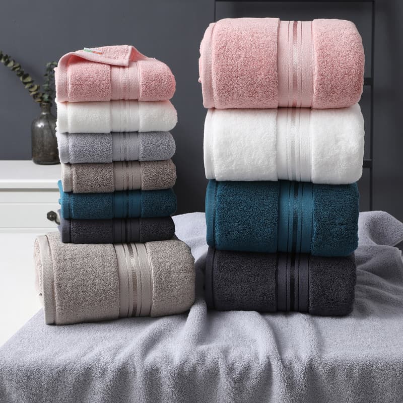 Pure Cotton Extra-Large and Thickened Bath Towel for Home and Hotel Use, Absorbent and Quick-Drying, Couple Style, All-Cotton Towel, Customizable with Logo