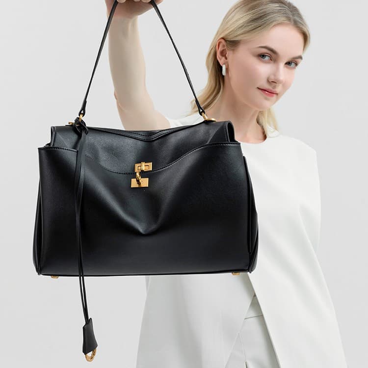 Women's Bag 2025 New Rodeo Bag Large Capacity Commuter Tote Bag B-style Same Style Handbag Textured Shoulder Bag