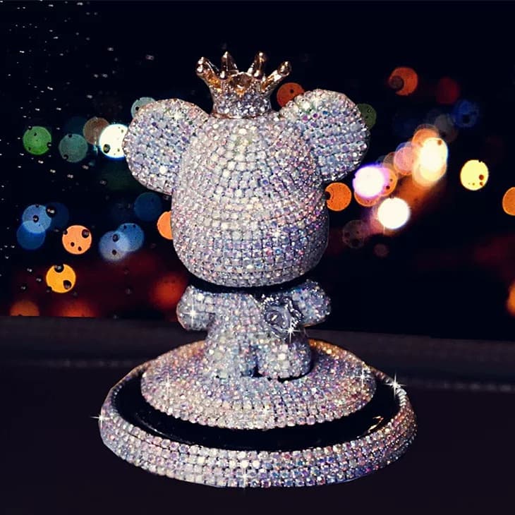 Creative High-End Full Rhinestone Violent Bear Car Perfume Dashboard Decoration for Women