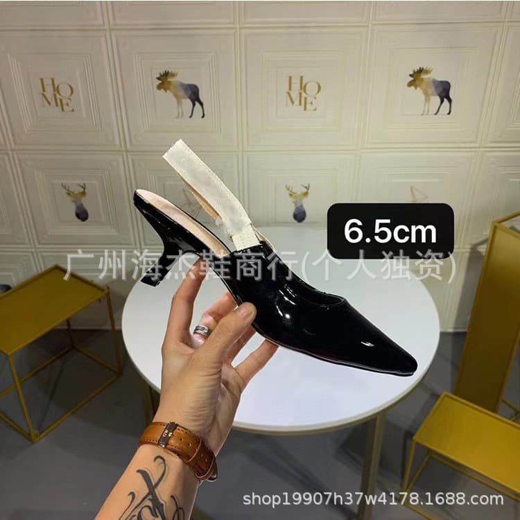 d House Embroidered Letter High Heel Shoes for Women, New Bow Striped Pointed Toe, Low Heel Kitten Heel, Open Back Strap Sandals