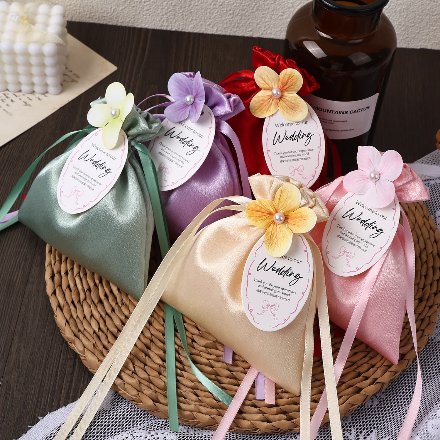Crystal Satin Velvet Candy Bags, Wedding Favor Boxes with Velvet and Floral Designs