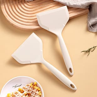 Silicone Spatula High Temperature Resistant Non-Stick Pan Silicone Kitchen Spatula Thick Large Spatula Flat Pan Spatula Pancake Omelette Tamagoyaki Spatula