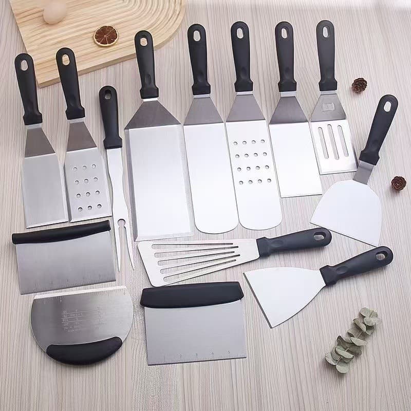 Frying fish barbecue spatula with plastic handle stainless steel small frying spatula leaking spatula steak spatula cooking pizza spatula special for pizza