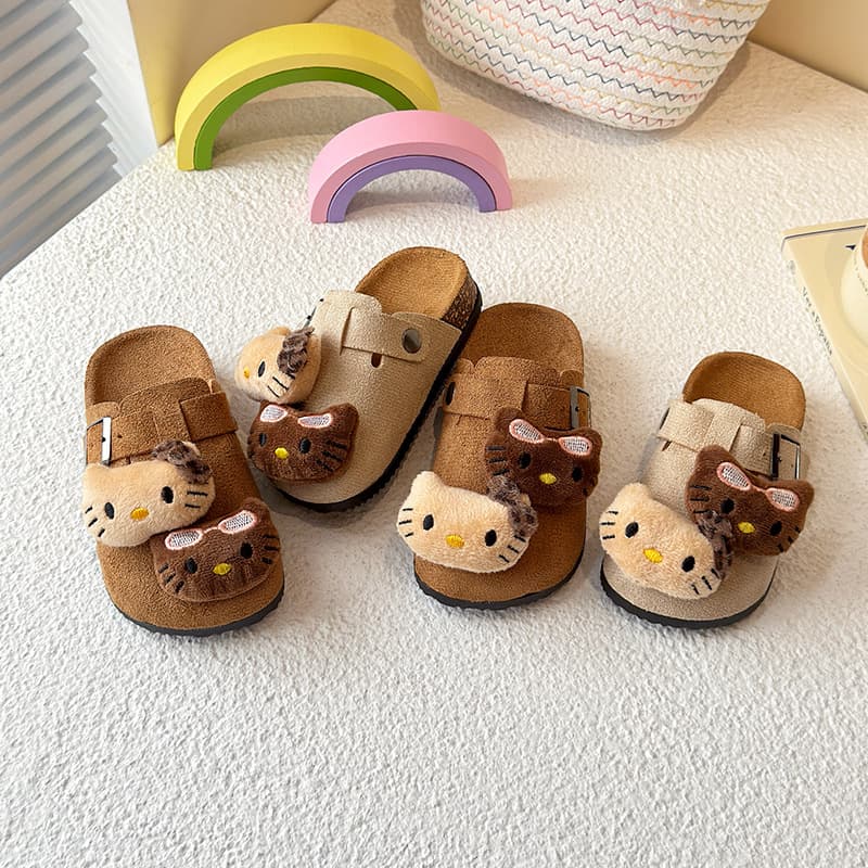 Birkenstock children's slippers, girls' outdoor wear, 2025 autumn new style, cute cartoon, comfortable Birkenstock shoes, women's closed-toe slippers.