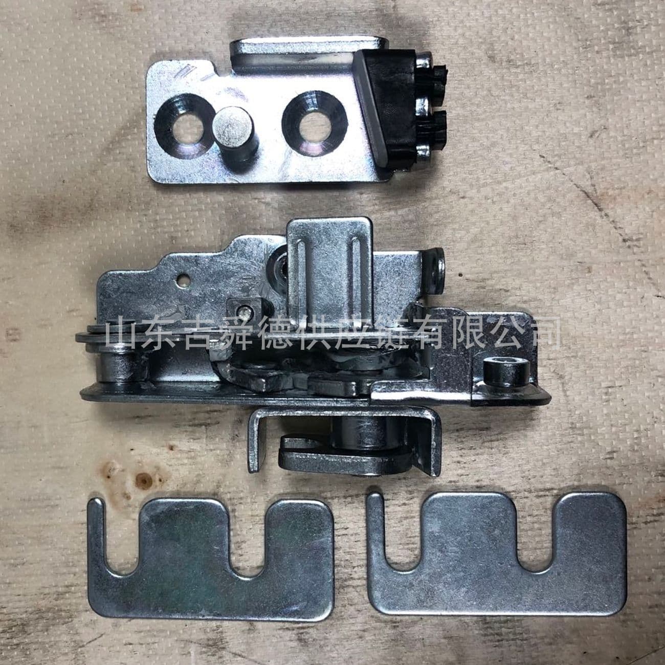 Yutong Bus Original Parts 6100-07305 Locking Stop Block, Swing Door, Stainless Steel