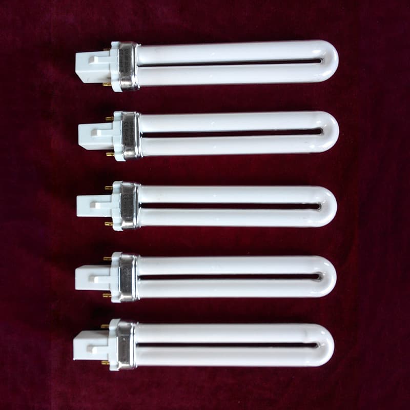 Mosquito-killing lamp tube, insecticidal lamp tube, insect-attracting lamp tube