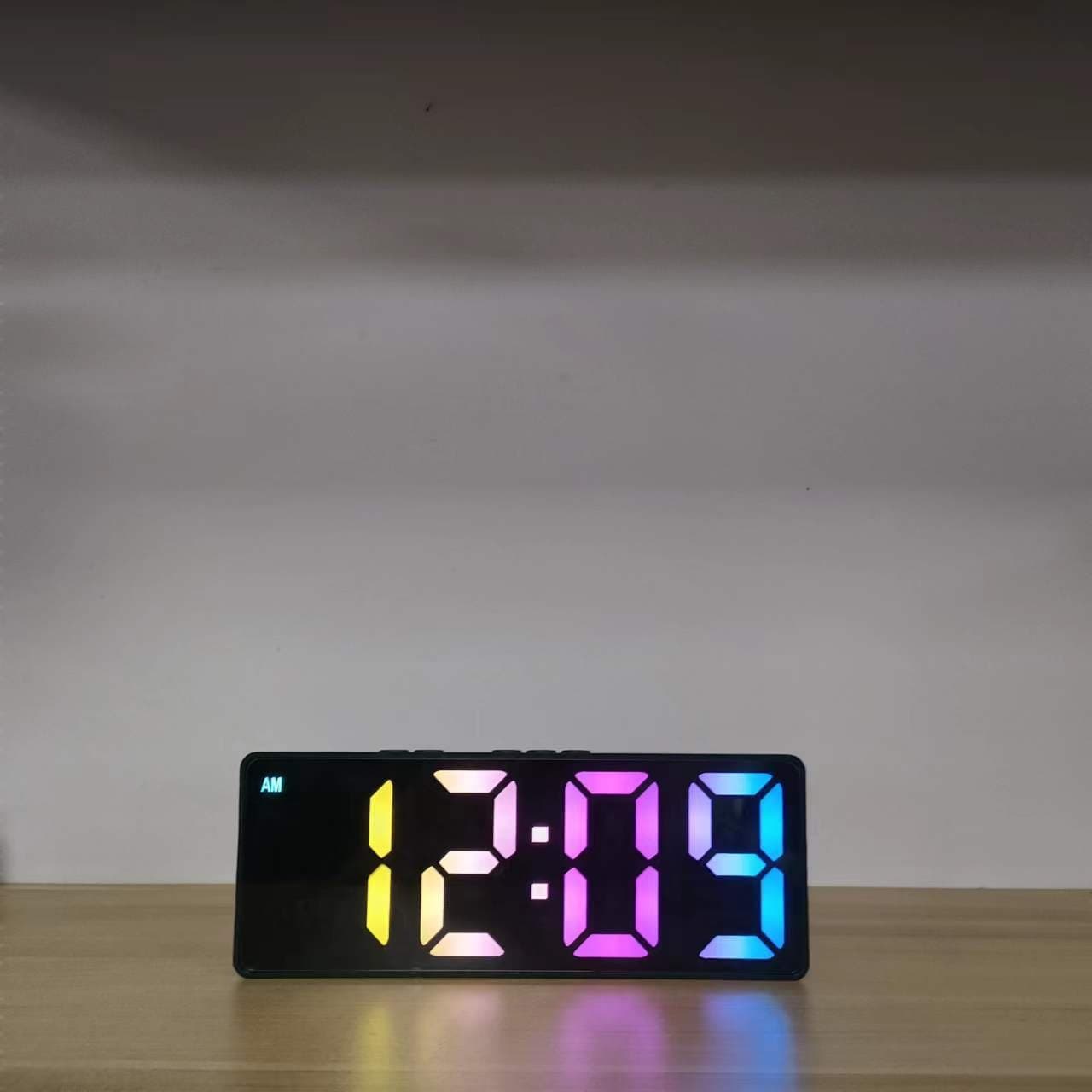 New Multifunctional LED Alarm Clock for Students, Dormitory Small Alarm Clock with Temperature and Date Display, Multiple Alarms SZ810