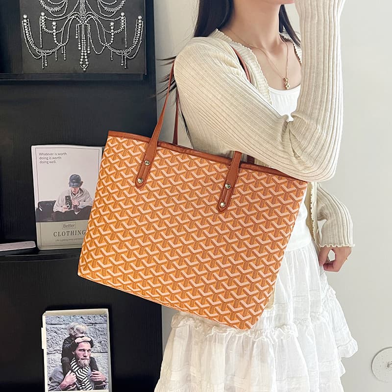 2026 Large Capacity Single Shoulder Underarm Bag Tote Bag Niche Printed Design Stylish Versatile Shopping Bag Handbag for Women