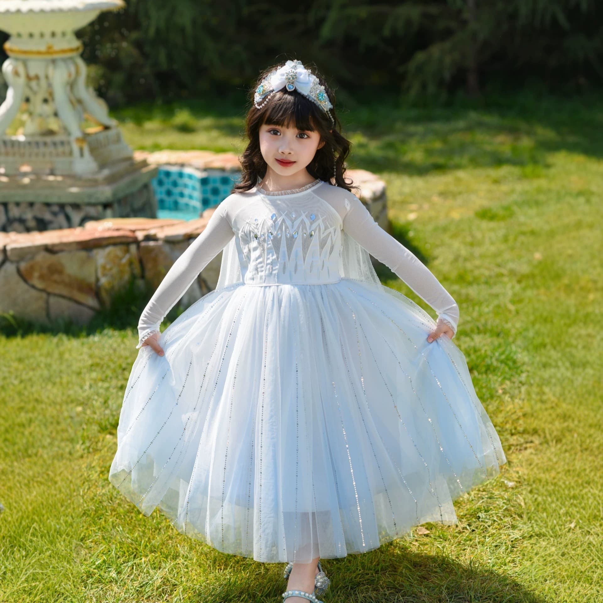 Cross-border girls' high-end Elsa princess dress white thin mesh sequin cape tutu skirt children's birthday dress