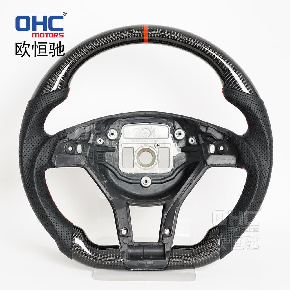 Malaysian spot suitable for 13-14 models of AMG Mercedes-Benz CLA W2040 carbon fiber car steering wheel modification and upgrade