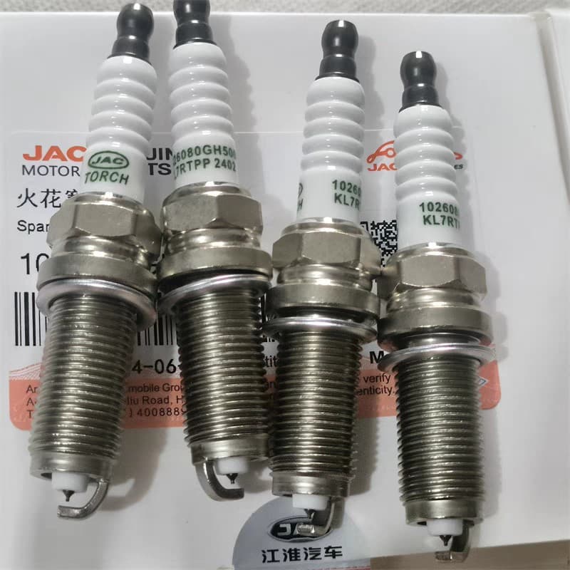 Suitable for 1.5 JAC Jiayue A5 spark plug with turbocharger ignition nozzle double iridium JAC J7 spark plug