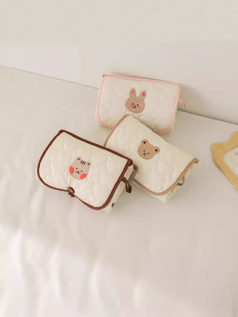 New Portable Baby Changing Pad for Travel, Foldable Diaper Bag, Multifunctional Waterproof Changing Mat