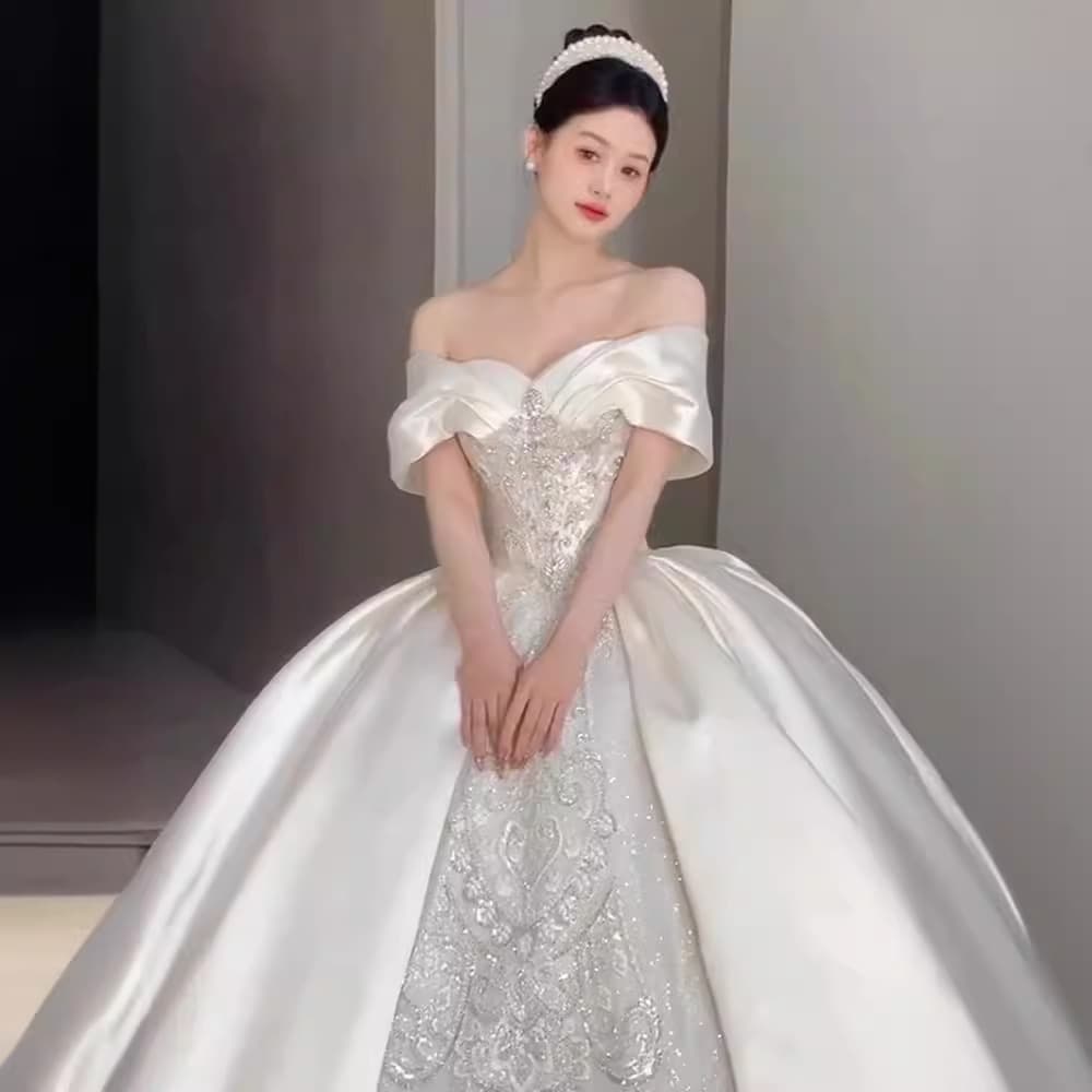Strapless Satin Bridal Wedding Dress 2025 New Style for Petite Figures, Elegant Texture, Covers Arms