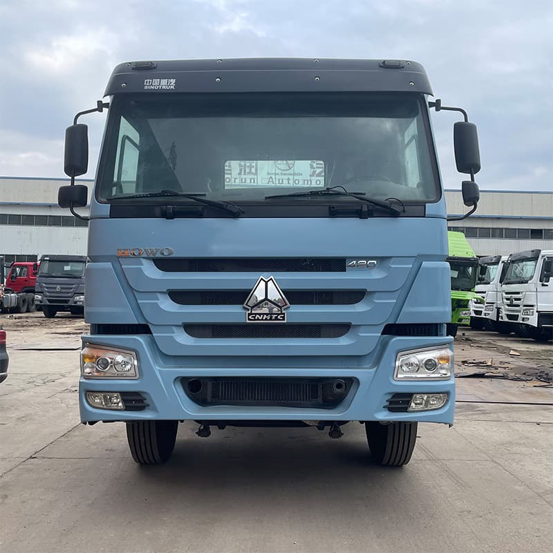 Sale Export Howo Tractor Head, Rear Eight-Wheel Cargo Transport Truck Head, 375 HP Tractor Truck