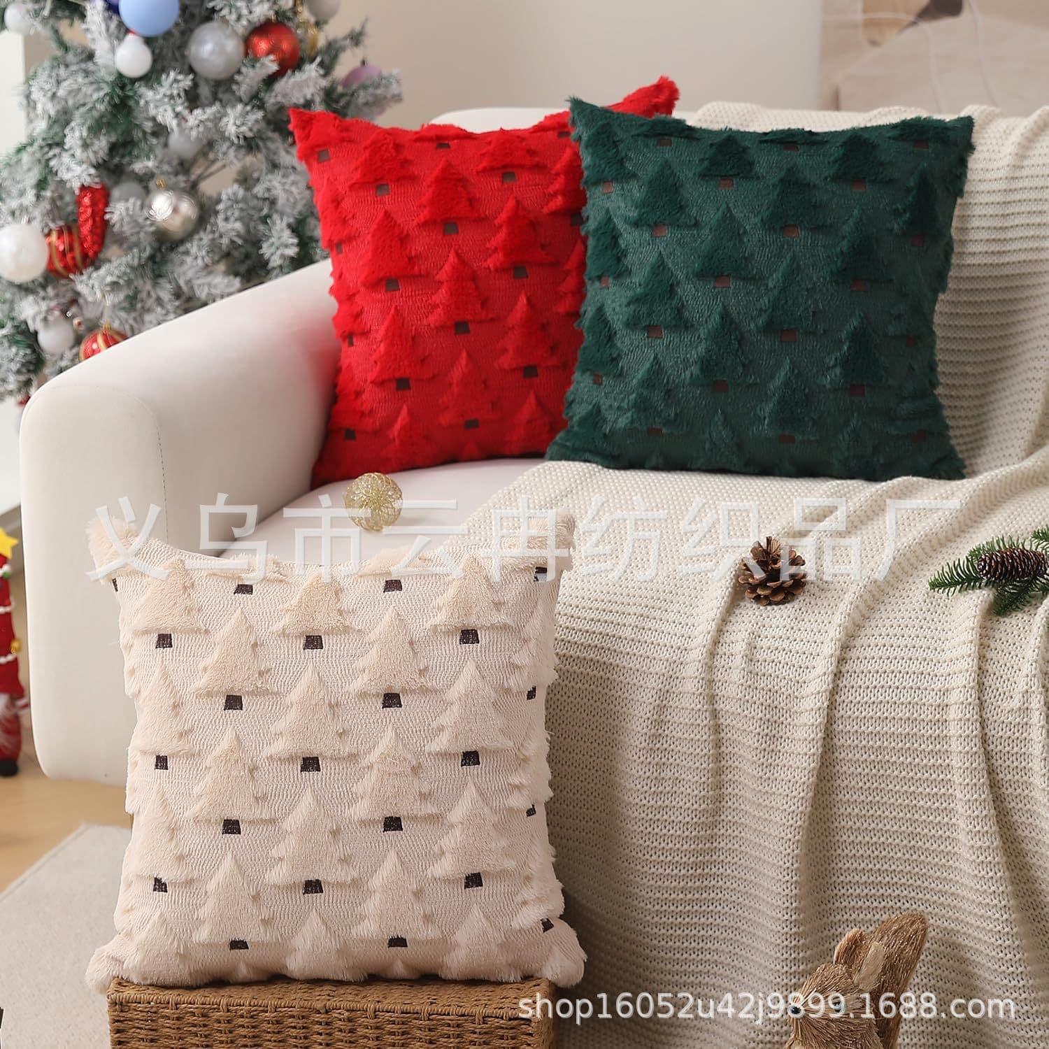 Cross-border Amazon new Christmas plush pillow covers for living room party decoration, wholesale for bed head and bedroom cushions