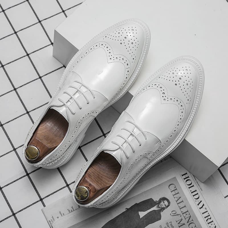 Studio Wedding Photography White Patent Leather Men's Dress Shoes, New Trendy Korean Style Brogue Carved Casual Leather Shoes