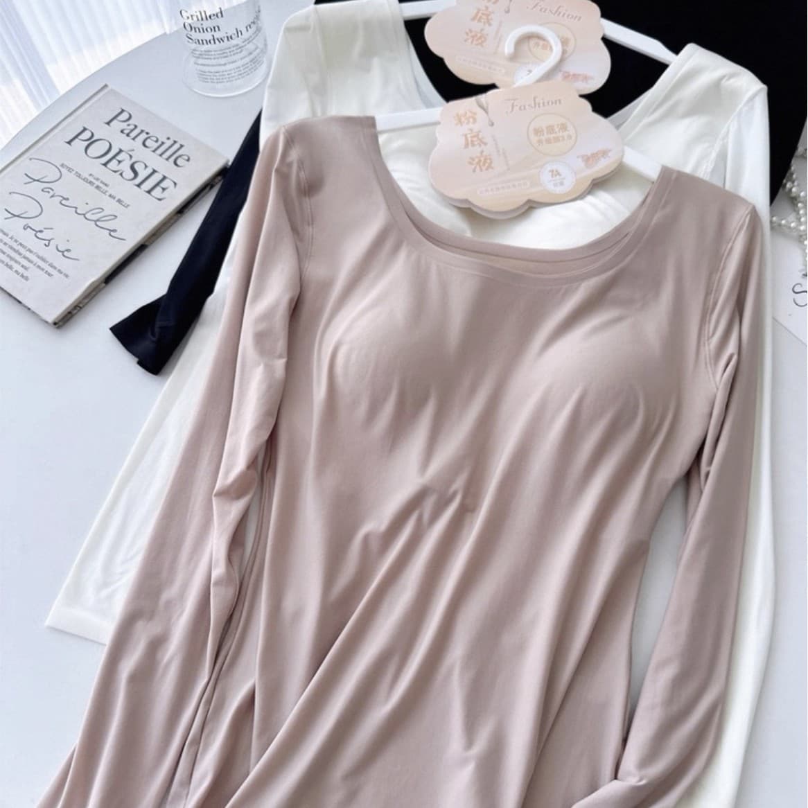 Autumn/winter women's thermal underwear with built-in bra round neck long-sleeve base layer top invisible ultra-thin slimming