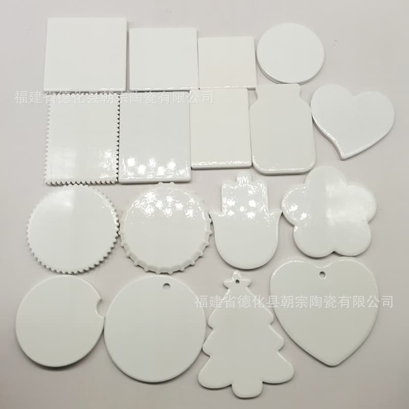 Factory wholesale cross-border glossy ceramic fridge magnet, heat transfer coated coaster, sublimation glossy white blank pendant