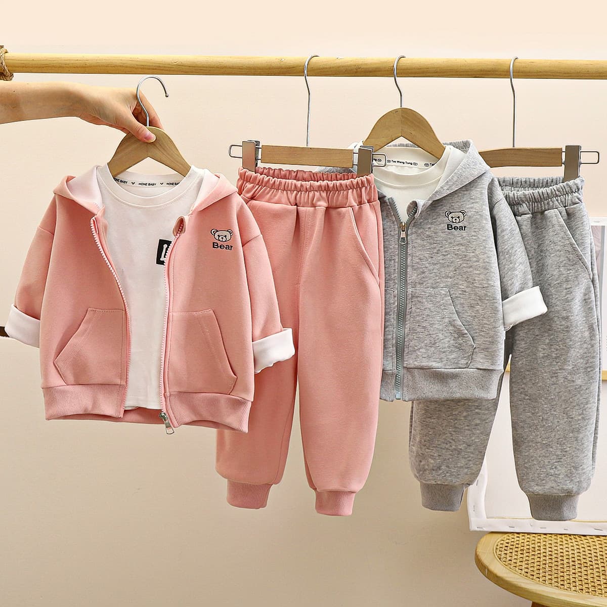Children's sweatshirt suit autumn new baby hooded boy zipper cardigan girls sportswear children's clothing wholesale