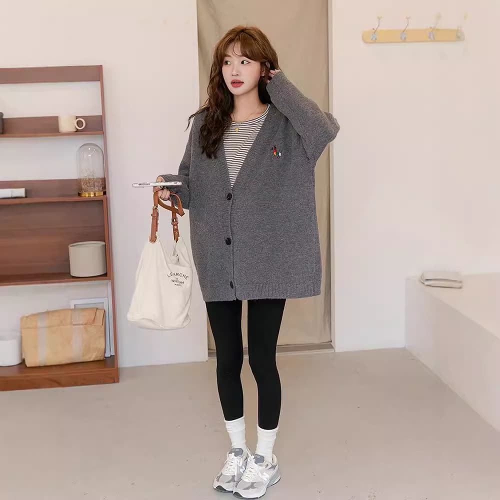 Autumn/Winter Maternity Fashion Korean Style Open Front Cardigan Embroidered Pony Maternity Sweater Long Sleeve Mid-Length Coat