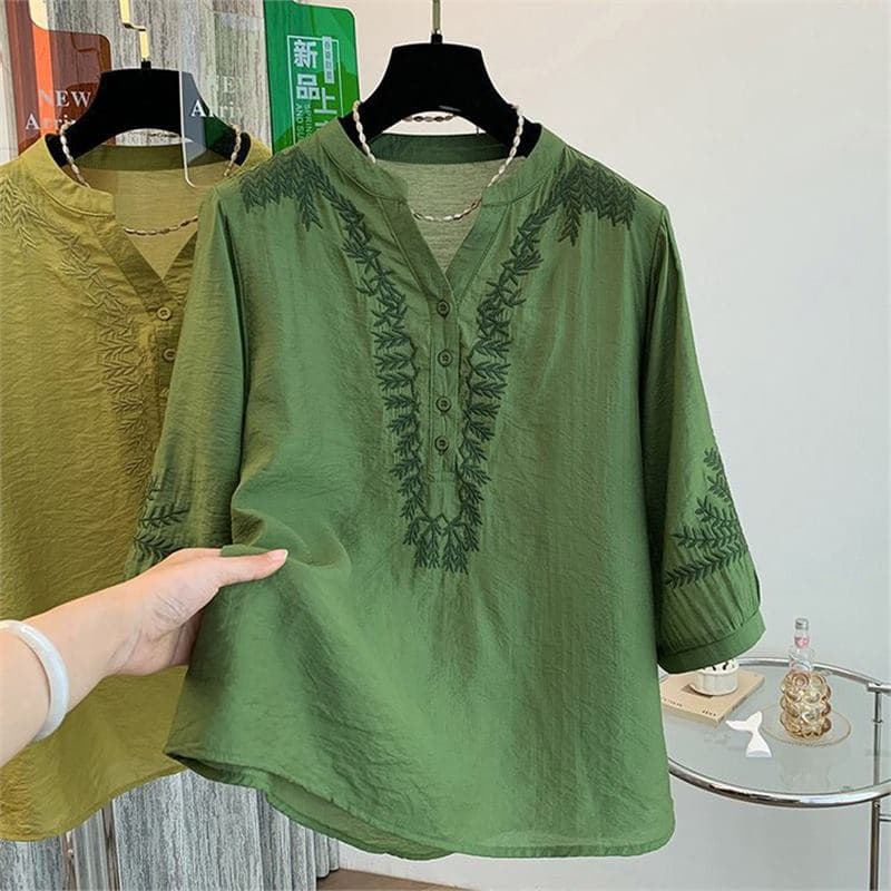 Drop Shipping 2026 Summer New Fashion Casual Artistic Heavy Embroidery Solid Color Three-Quarter Sleeve Pullover Shirt for Women