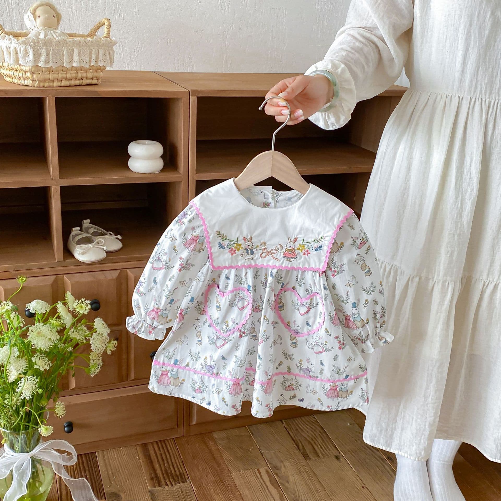 Children's Dress Autumn 2026 New Lapel Bunny Embroidery Baby Girl Princess Dress Spring Autumn Long Sleeve Dress