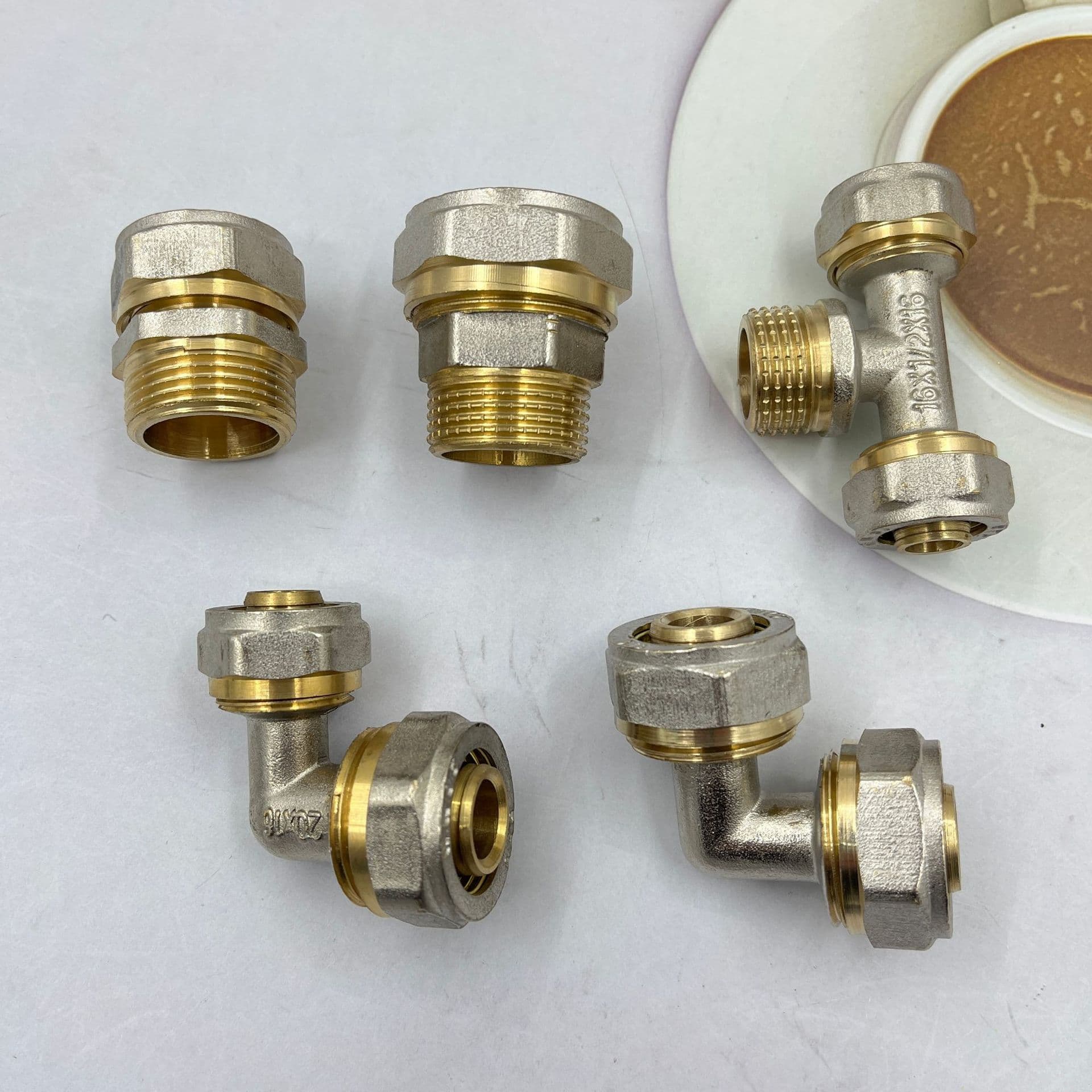 Solar brass 4-point aluminum-plastic pipe joint direct elbow 121620 aluminum-plastic pipe tee joint pipe fittings