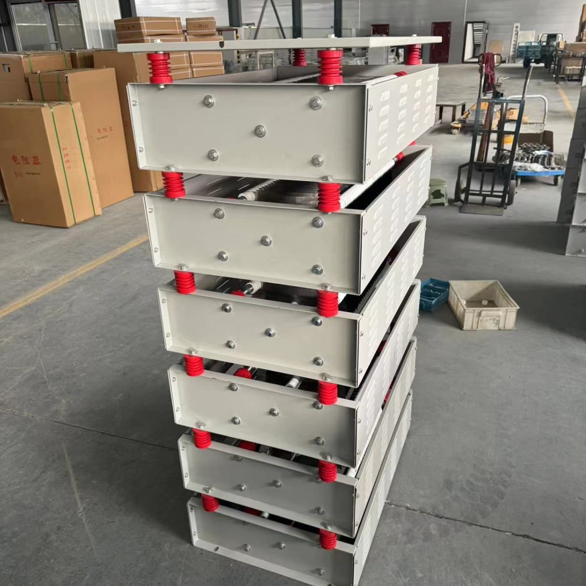 Lubay Neutral Point Grounding Resistor 35KV-600A-10S configurable with heater and temperature-humidity controller.