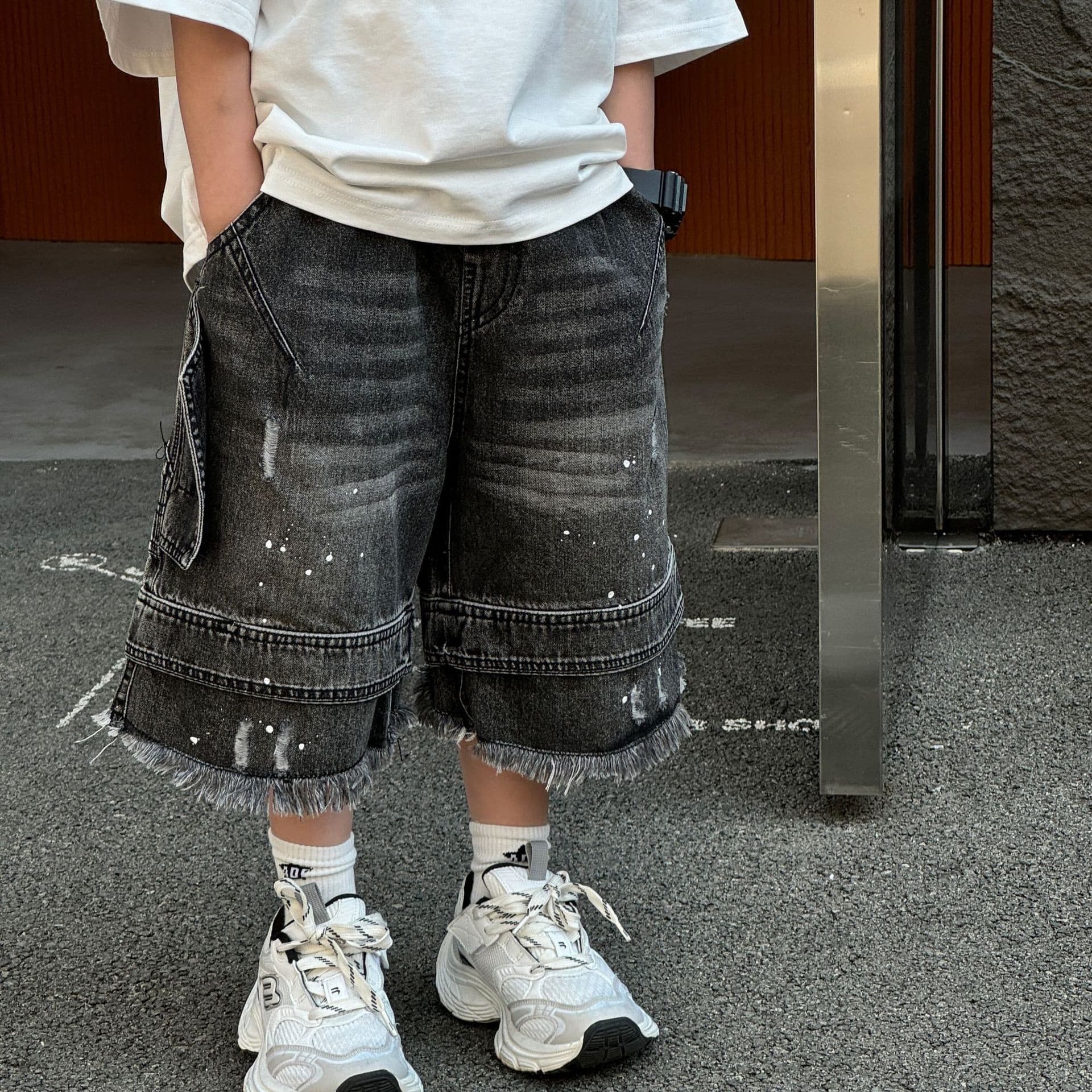 2025 Summer New Korean Style Boys' Versatile Street Washed Distressed Denim Shorts for Kids
