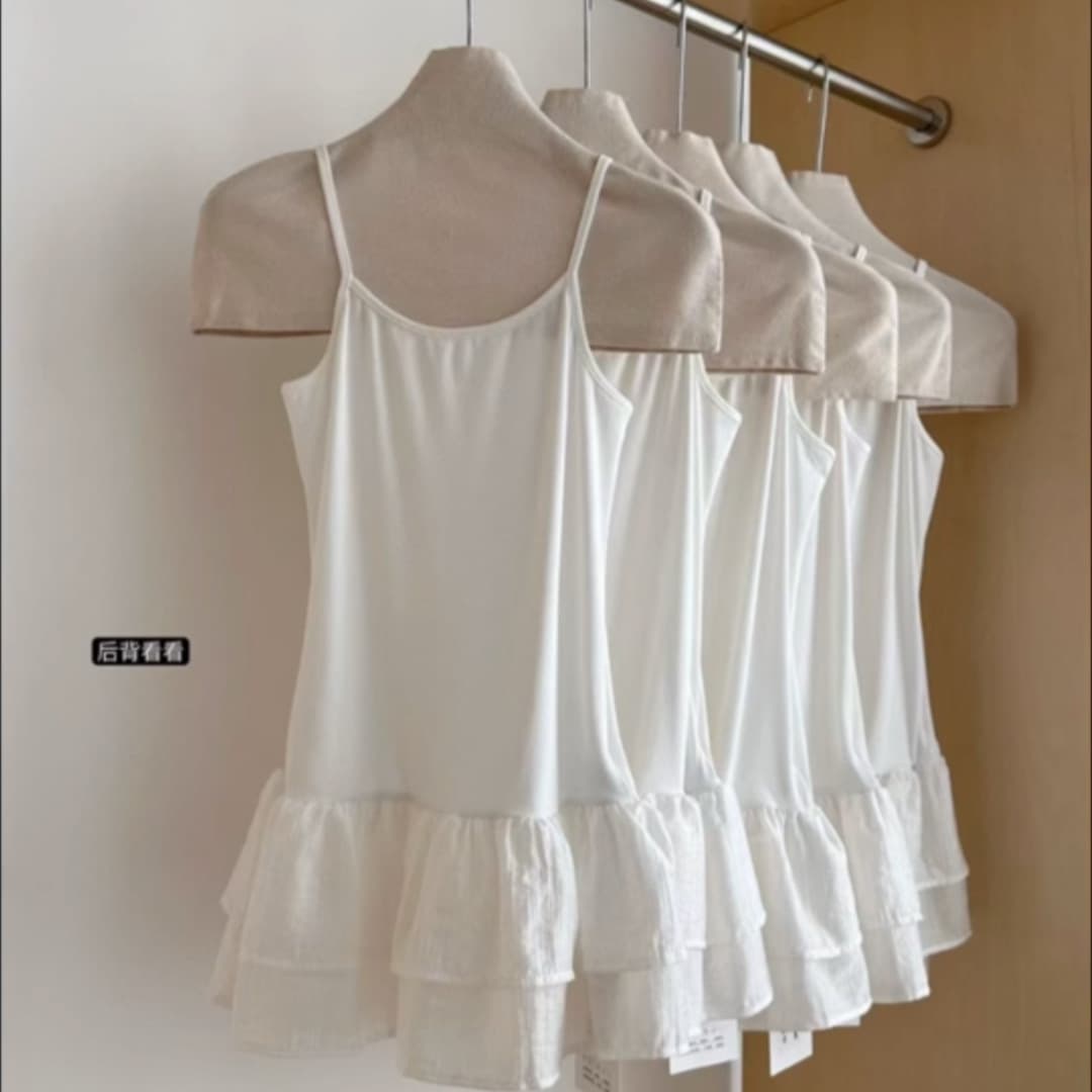 Elegant and slim-fitting layered camisole top for women, new summer style, sweet ballet style, ruffled double-layer skirt.