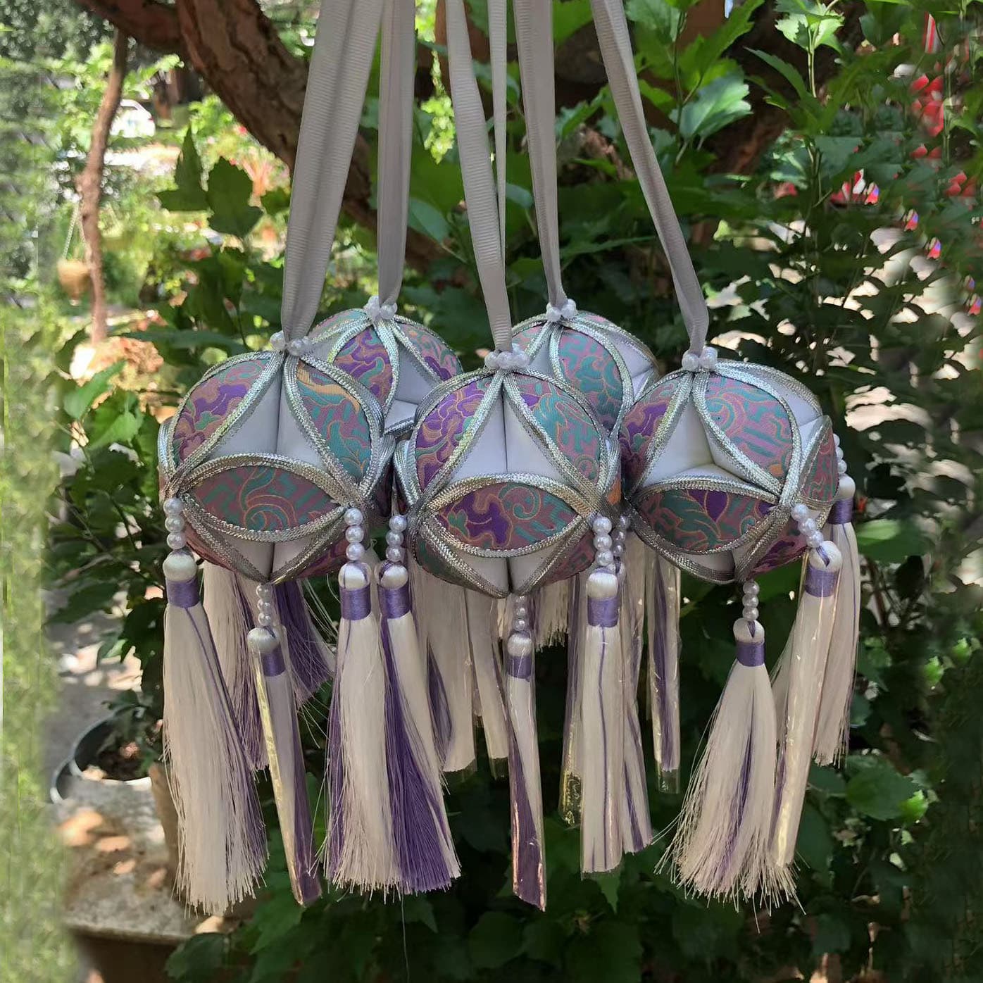 March 3rd Zhuang ethnic embroidered balls, Guangxi handmade Zhuang brocade balls, ideal gifts for dance decorations