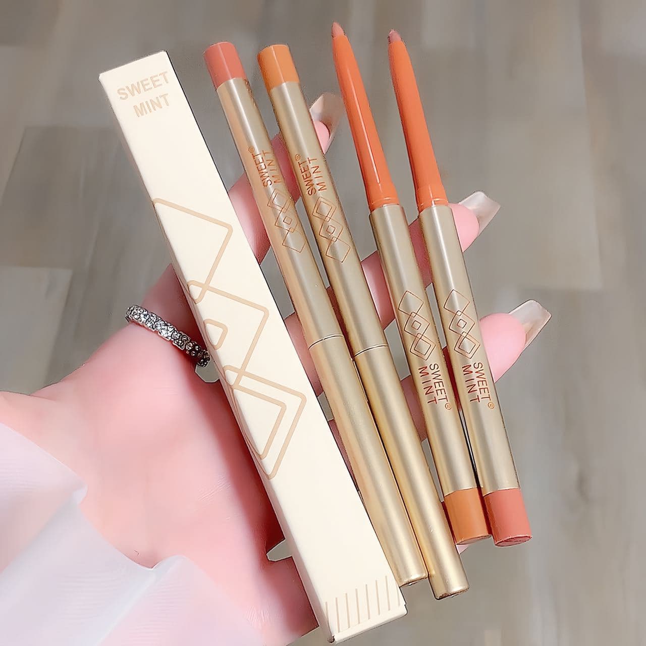 TikTok SWEETMINT Lip Liner Pencil for Lip Contouring, Creates Plump Lips, Long-Lasting, Smudge-Proof, All-Day Hold