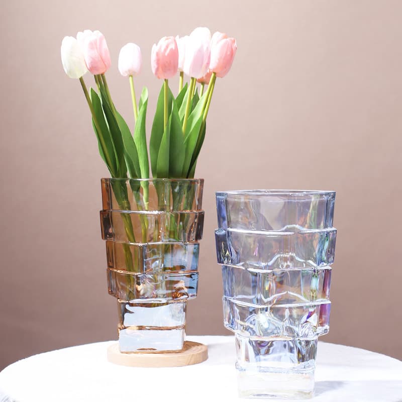 Thickened Rubik's cube crystal glass vase, high-end and thick ornaments, living room flower arrangement, hydroponic flowers, lilies and roses