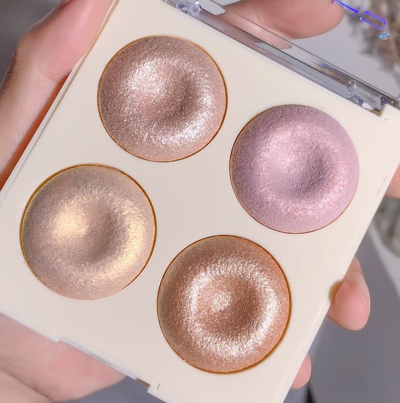 Four-Color Baked Highlighter Palette for Women Shimmer Glitter Eyeshadow Diamond Fine Shimmer Ginger Highlighter Makeup Wholesale