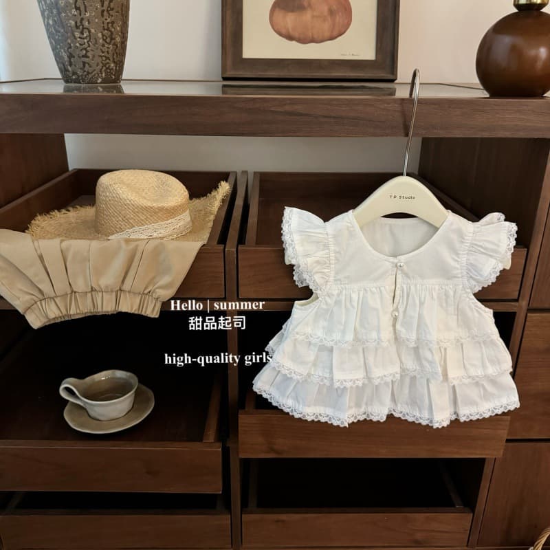 【Dessert Cheese】Heavy work! Baby girl sweet ruffled small flying sleeve cake top fashionable suit