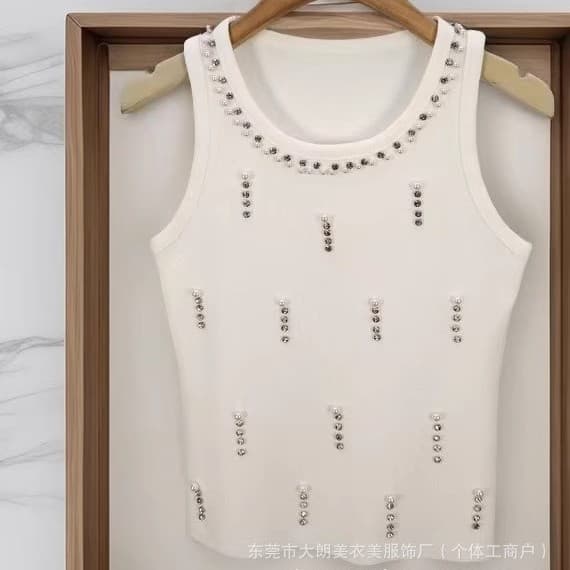 2025 Summer New Heavyweight Round Neck Pearl Vest Women's High-End Sleeveless Knit Top Summer Fashion Elegant Blouse