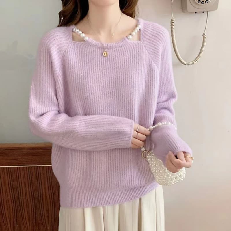 2026 Autumn/Winter New Knit Sweater with Pearls, Gentle and Sweet Style, Loose Hollow Long-Sleeve Top, Base Layer Sweater for Women