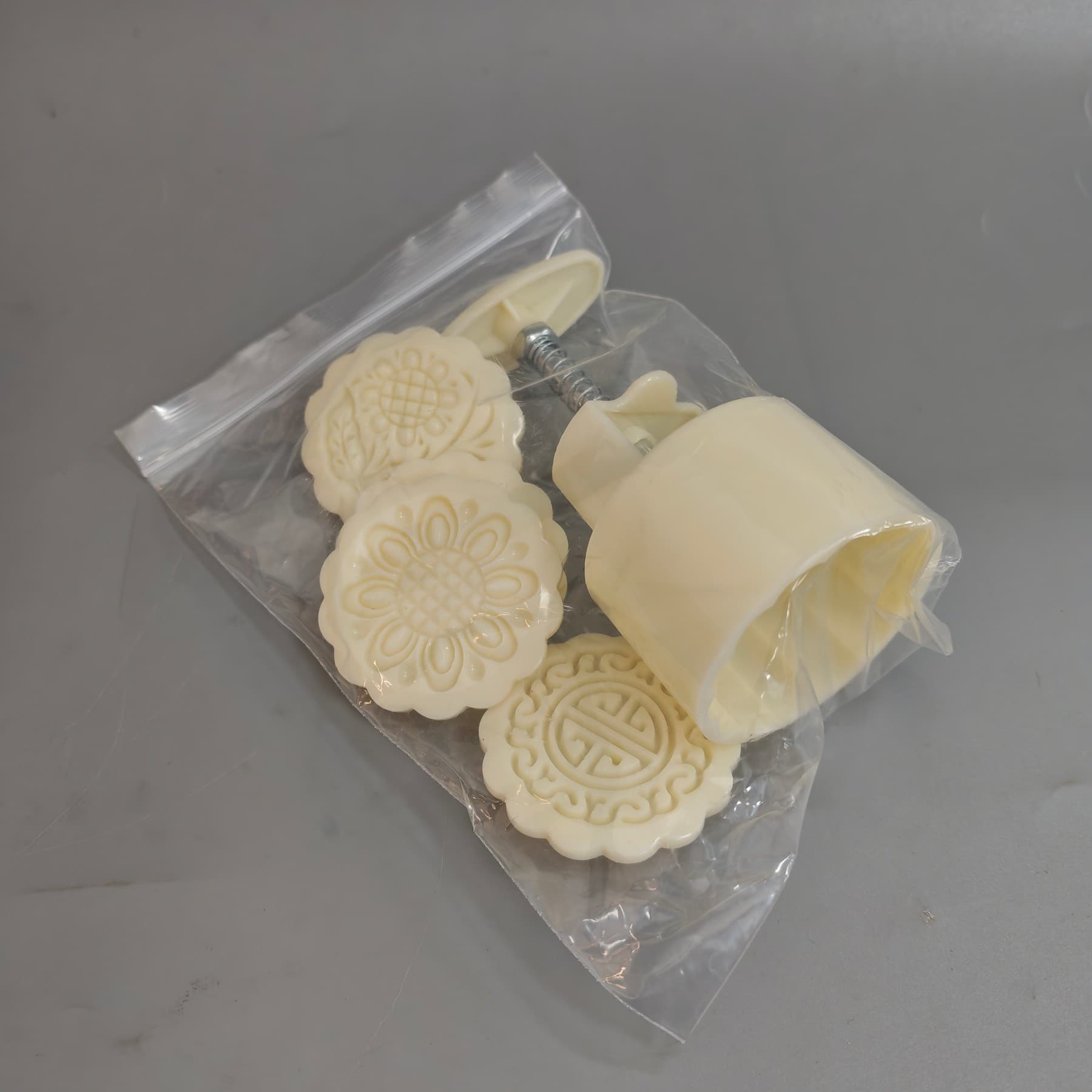 Mid-Autumn Mooncake Mold for Home Use, Hand-Pressed Ice Skin Embossing Mold, Tool for Making Pastries and Green Bean Cakes