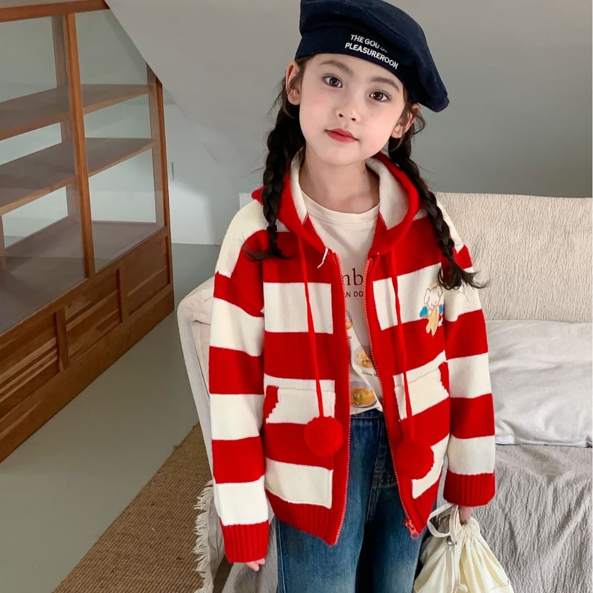 Girls Spring Knitted Sweater Cartoon Embroidered Striped Woolen Coat Children's Knitted Top Cotton Long Sleeve Zipper Closure