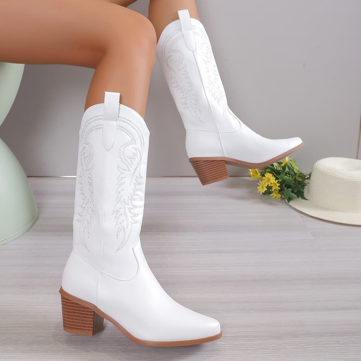 Cross-border trade short boots women 2025 new high heel boots white western cowboy mid-calf boots