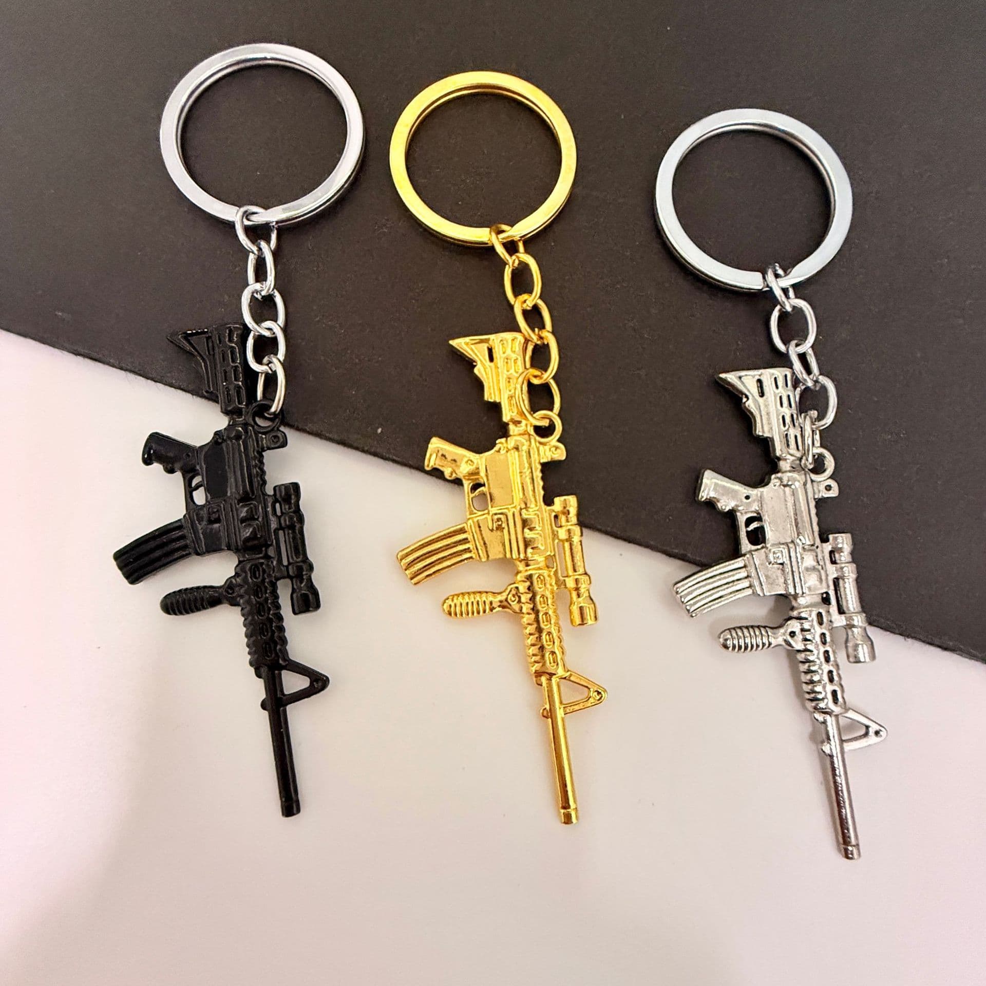 PUBG Game Keychain 98K Alloy Model Metal Car Key Holder Toy Small Gift Lightweight Accessory
