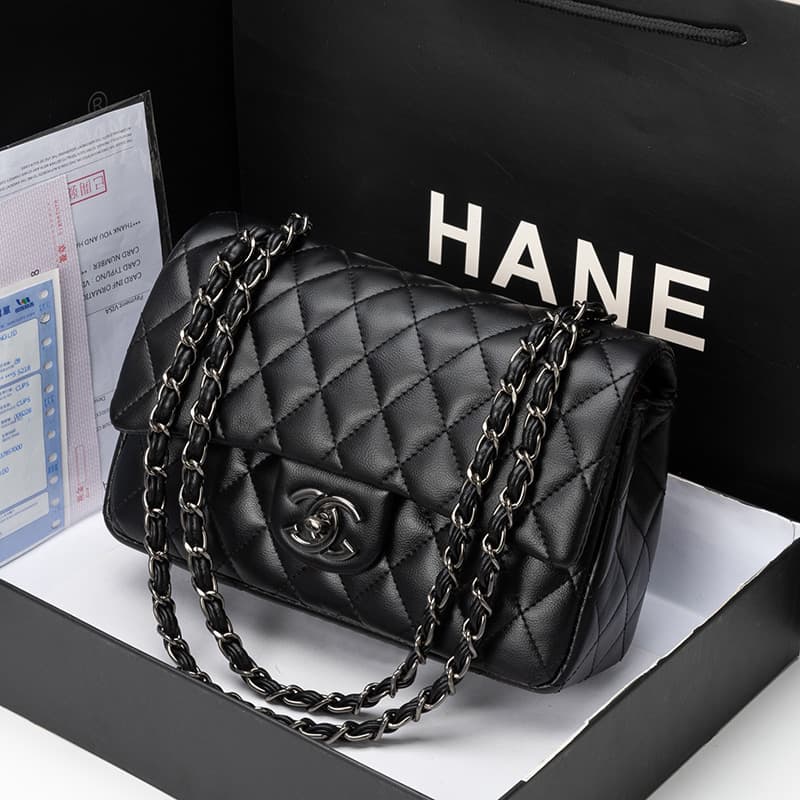 Elegant Quilted Chain Bag 2026 New CF Shoulder Bag Crossbody Bag Fashionable Versatile Single Shoulder Bag