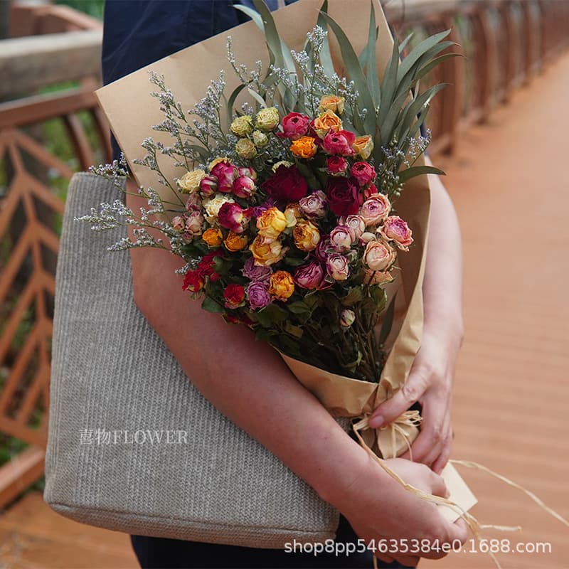 Dried Flower Bouquet Multi-head Rose Air-dried Real Flower Vintage Baby's Breath Living Room Decoration Piece Natural Photo Prop Display