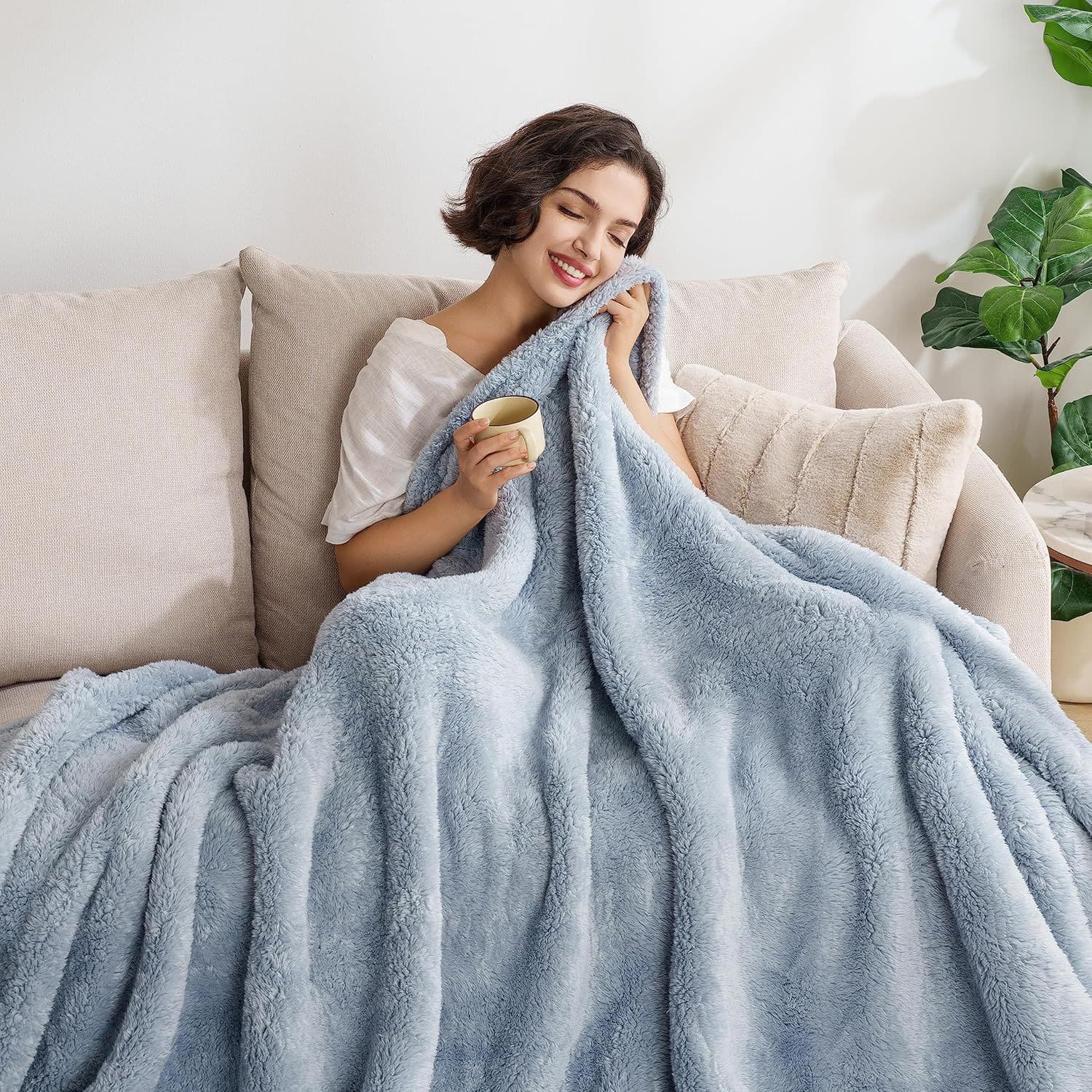 Cross-border Hot Selling New Flannel Blanket Office Double-sided Nap Throw Sofa Cover Summer Air Conditioning Blanket