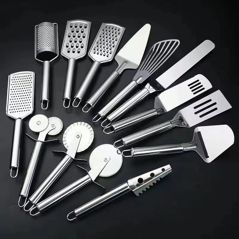 Foreign trade stainless steel kitchen gadgets pizza cutter grater garlic press potato peeler baking gadgets