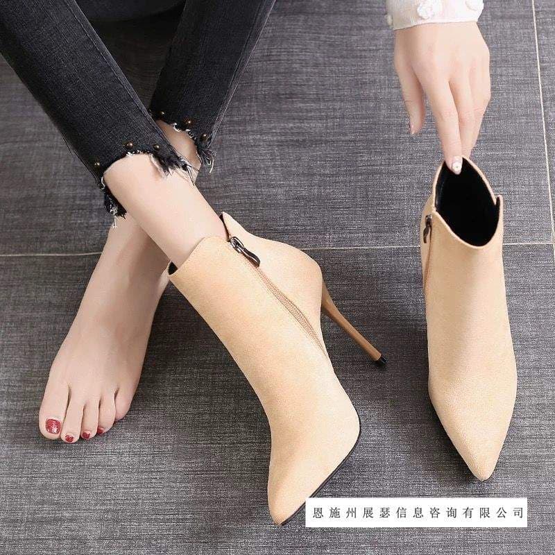 Pointed Toe Short Boots Women 2025 Fall Four Seasons New Black Martin Boots High Heel Versatile Thin Heel Bare Boots Slim Boots